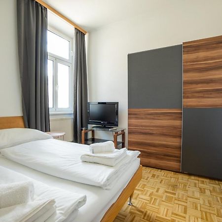 Two Bedrooms Family Nice Apartment Виена Екстериор снимка